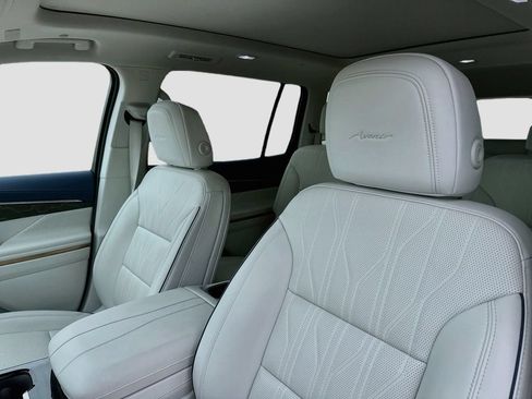 Used 2026 Buick Enclave Avenir w/ Super Cruise Package FWD image 13