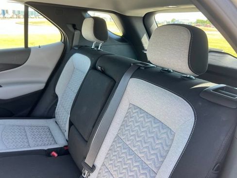 Used 2024 Chevrolet Equinox LS FWD image 10