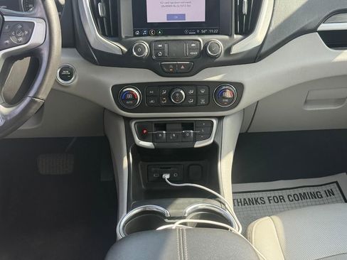 Used 2022 GMC Terrain SLT w/ Infotainment Package II image 13