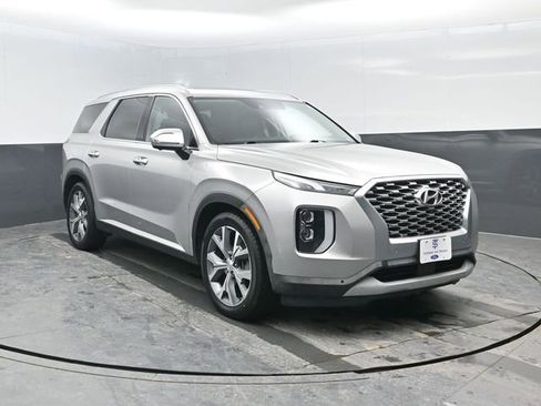 Used 2022 Hyundai Palisade SEL image 2