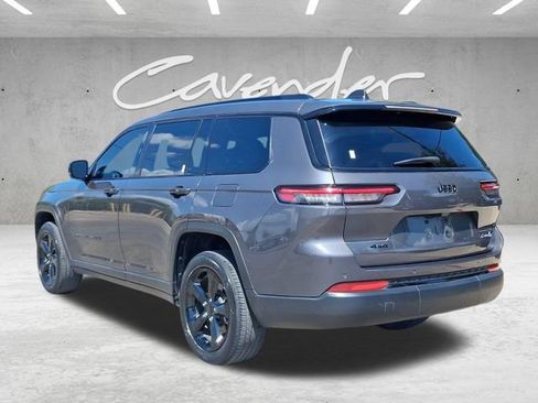 Used 2023 Jeep Grand Cherokee L Altitude AWD/4WD image 17