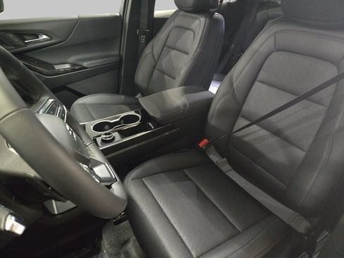 New 2026 Chevrolet Equinox LT w/ Convenience Package II image 18