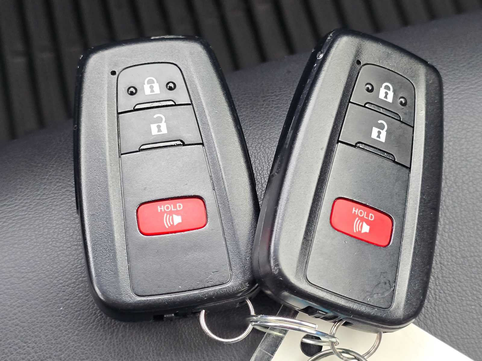 Used 2022 Toyota Prius AWD image 31