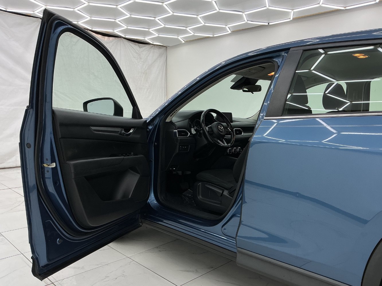 Used 2020 MAZDA CX-5 Sport FWD image 16