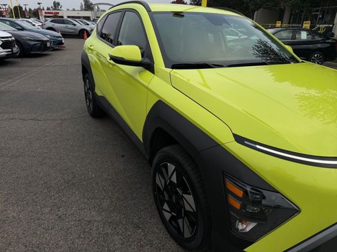 Used 2025 Hyundai Kona SEL image 42