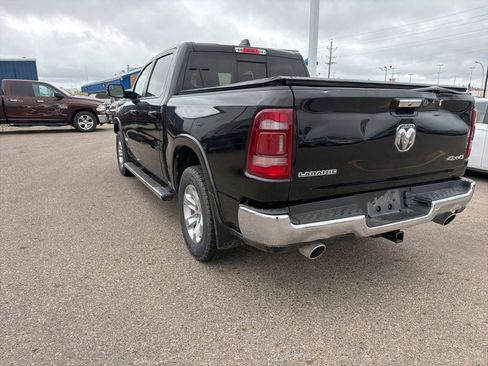 Used 2019 RAM 1500 Laramie AWD/4WD image 11