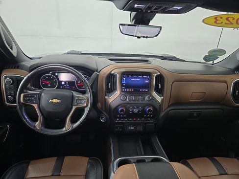 Certified 2023 Chevrolet Silverado 3500 High Country image 13