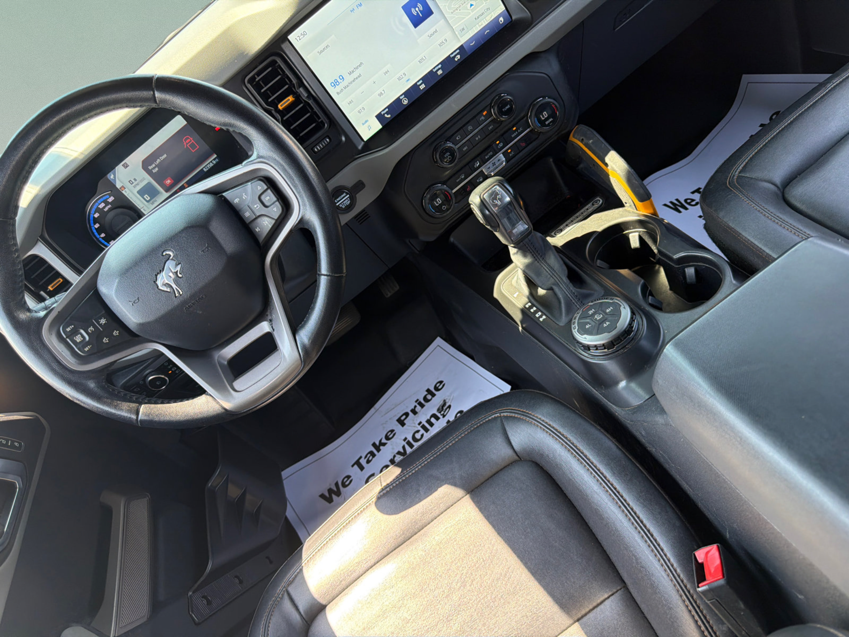 Used 2023 Ford Bronco Badlands AWD/4WD image 15