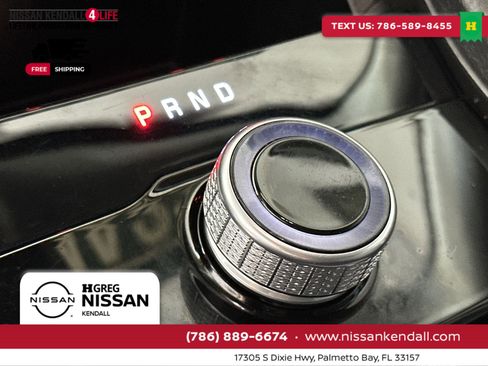 Used 2024 Jeep Grand Cherokee L Laredo image 24