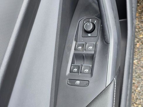 New 2026 Volkswagen Jetta SE FWD image 21