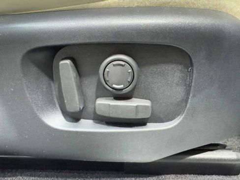 Used 2019 Land Rover Range Rover Sport HSE image 14