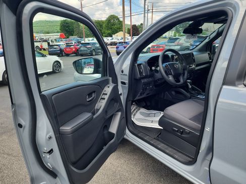 New 2026 Nissan Frontier SV w/ All-Weather Content Package AWD/4WD image 10