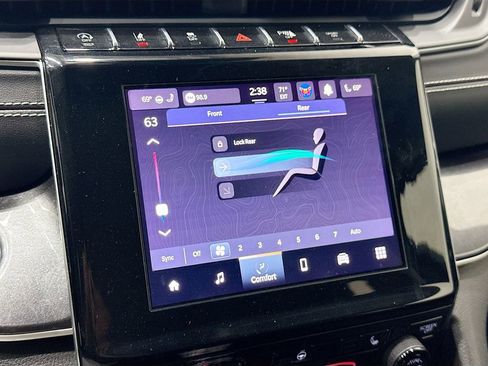 Used 2021 Jeep Grand Cherokee L Laredo w/ Luxury Tech Group I image 39