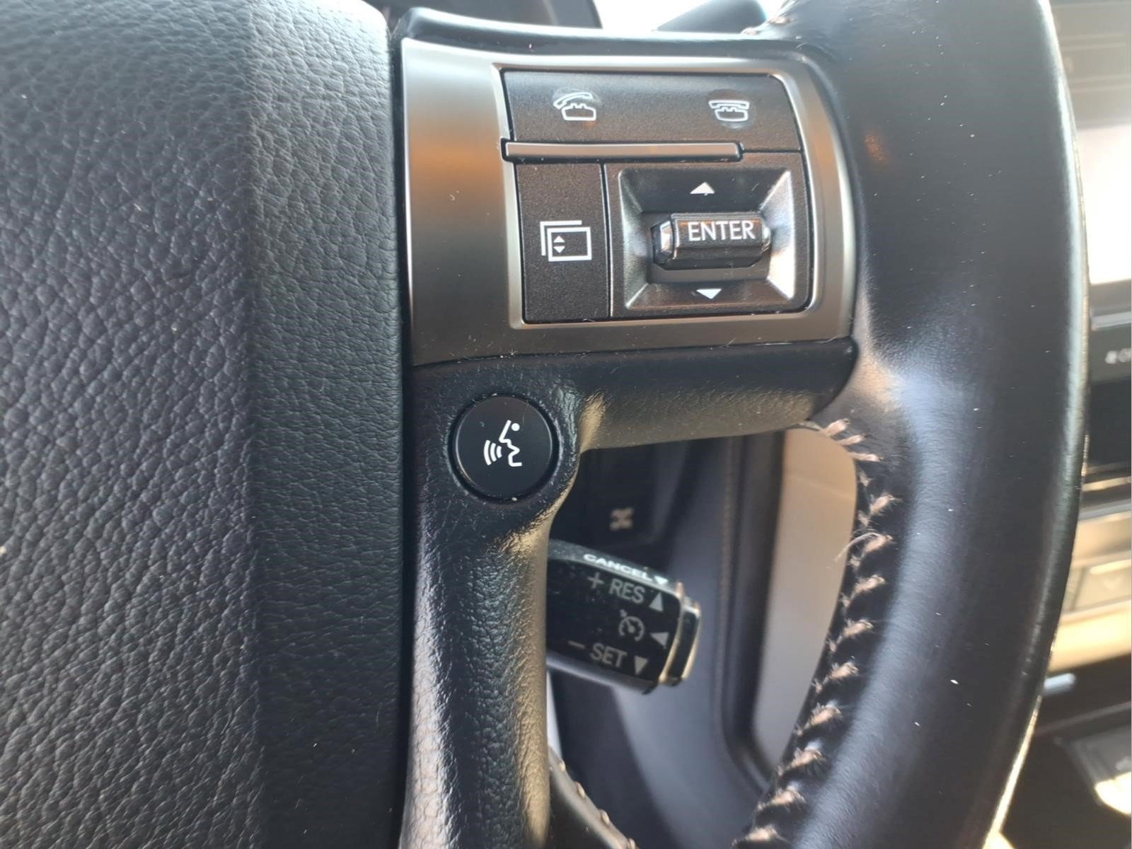 Used 2017 Lexus GX 460 Premium w/ Premium Package AWD/4WD image 21