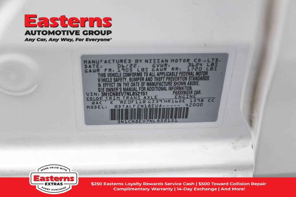 Used 2022 Nissan Versa SV FWD image 37