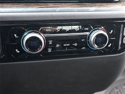 Used 2024 GMC Sierra 1500 Elevation image 25