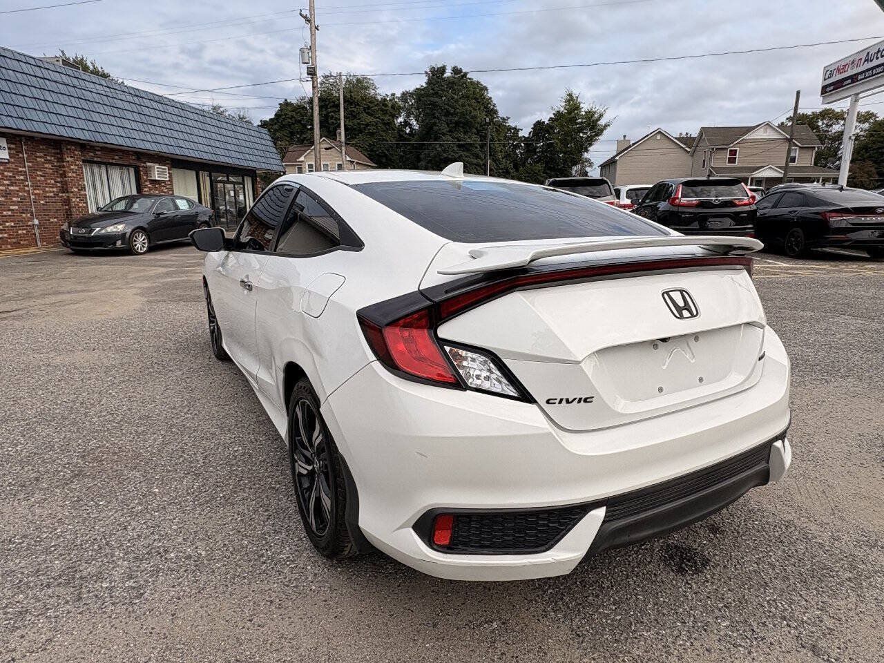 Used 2016 Honda Civic Touring image 11