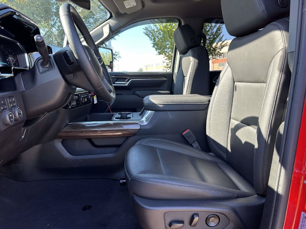 Used 2026 Chevrolet Silverado 2500 LT w/ Trail Boss Package AWD/4WD image 14
