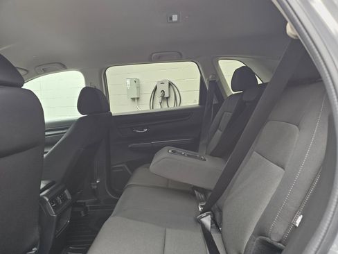 Used 2025 Honda CR-V LX image 18
