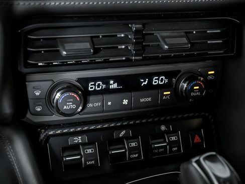 Used 2019 Nissan GT-R Premium AWD/4WD image 32