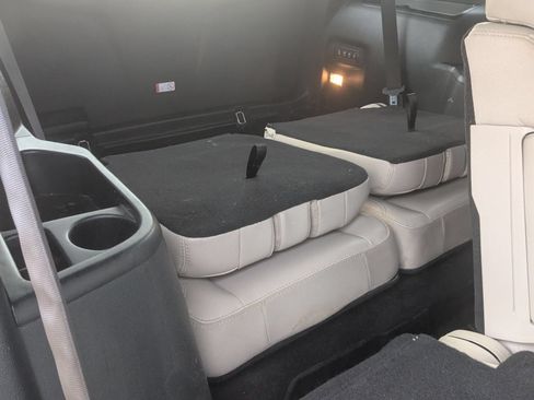 Used 2018 Ford Explorer Limited w/ Equipment Group 301A FWD image 38