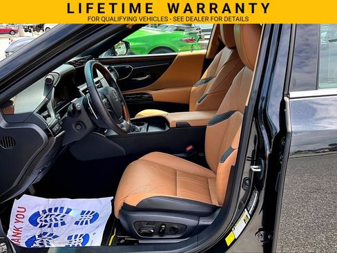 Used 2024 Lexus ES 300h Ultra Luxury w/ Accessory Package (Z2) FWD image 21