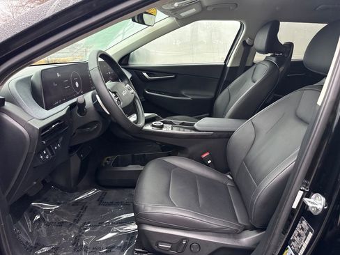 Used 2024 Kia EV6 Wind image 13