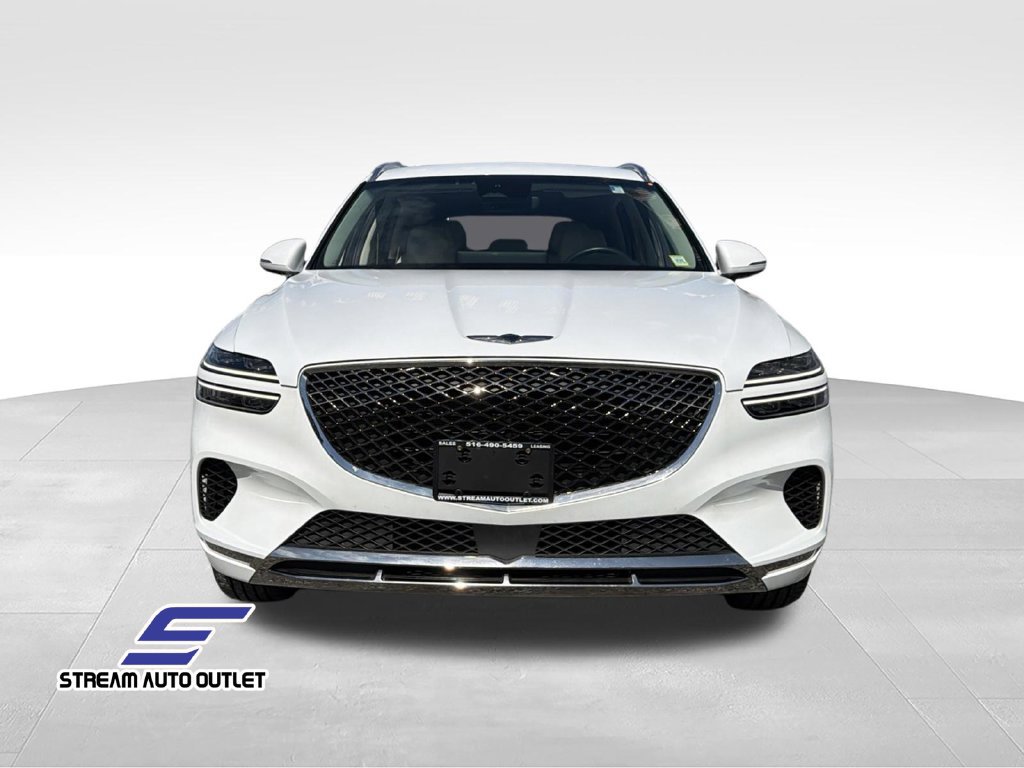 Used 2024 Genesis GV70 2.5T w/ Select Package AWD/4WD image 2