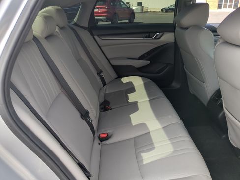 Used 2018 Honda Accord EX-L image 32