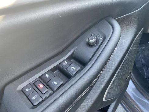 Used 2022 Jeep Grand Cherokee L Limited AWD/4WD image 33