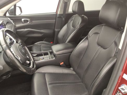 Used 2021 Kia Sorento S w/ Panoramic Sunroof Package AWD/4WD image 17