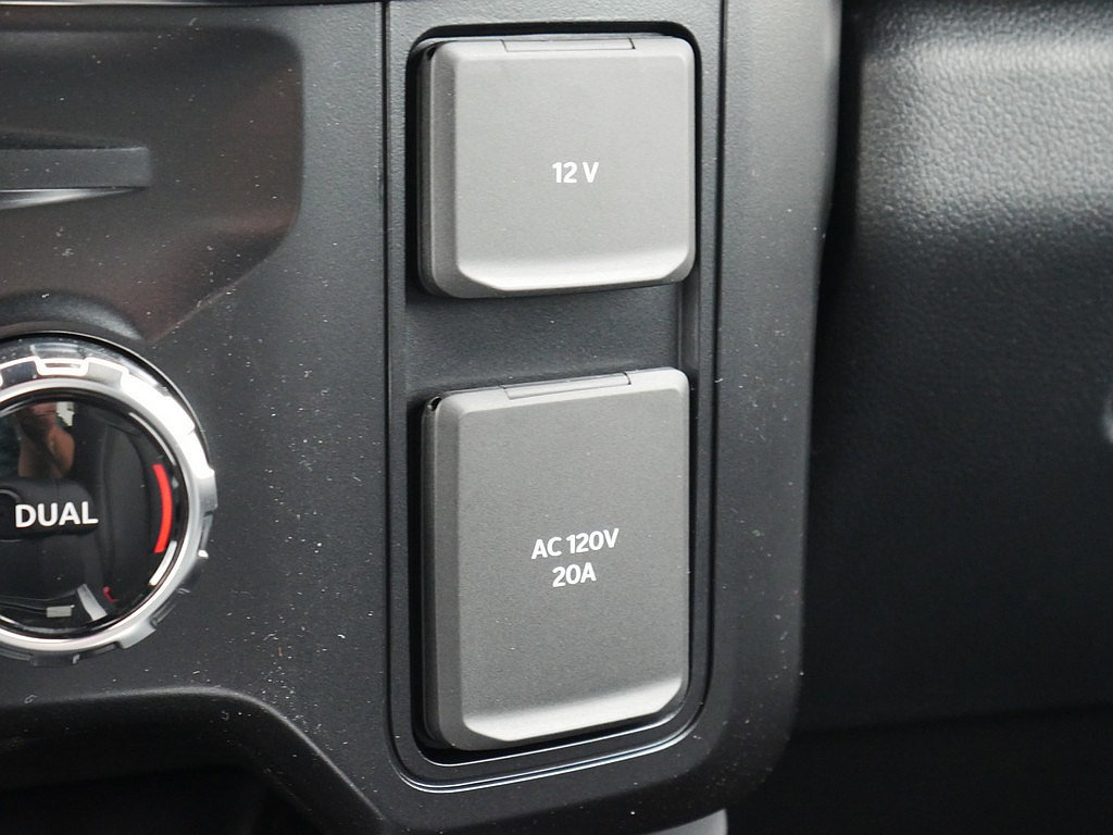 Used 2026 Ford F350 Platinum AWD/4WD image 27