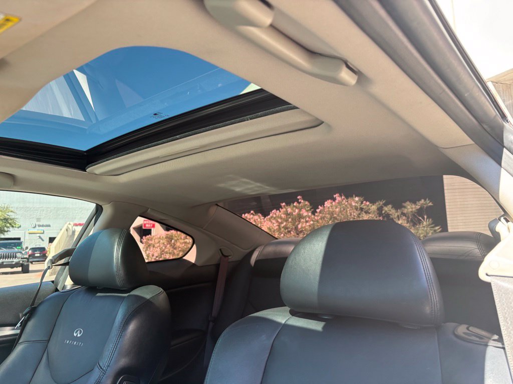 Used 2014 INFINITI Q60 Journey w/ Premium Package RWD image 10