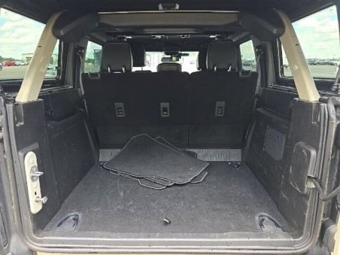 Used 2025 Ford Bronco Outer Banks AWD/4WD image 10