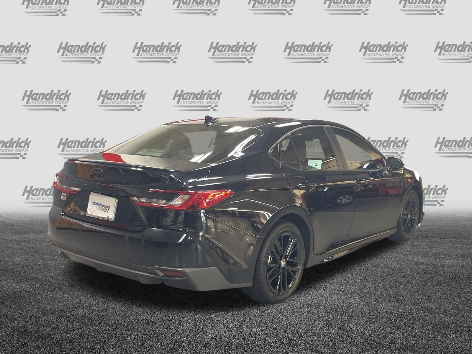 Used 2026 Toyota Camry SE FWD image 10