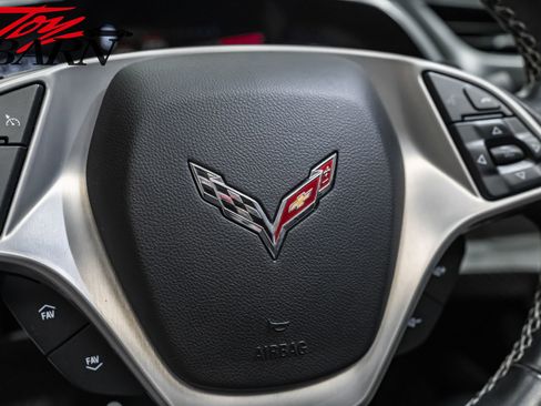 Used 2016 Chevrolet Corvette Z06 w/ 3LZ Preferred Equipment Group image 39