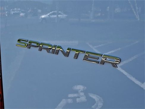 Used 2025 Mercedes-Benz Sprinter 2500 image 21