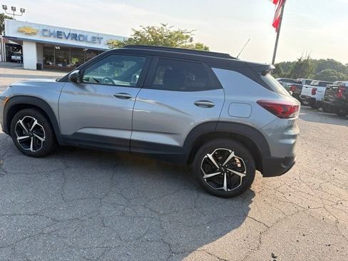 Used 2023 Chevrolet TrailBlazer RS w/ Convenience Package FWD image 5