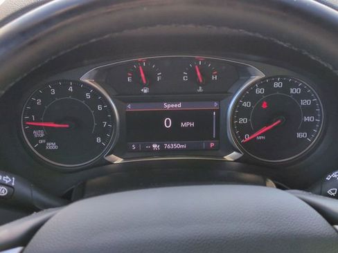 Used 2024 GMC Terrain SLT image 15