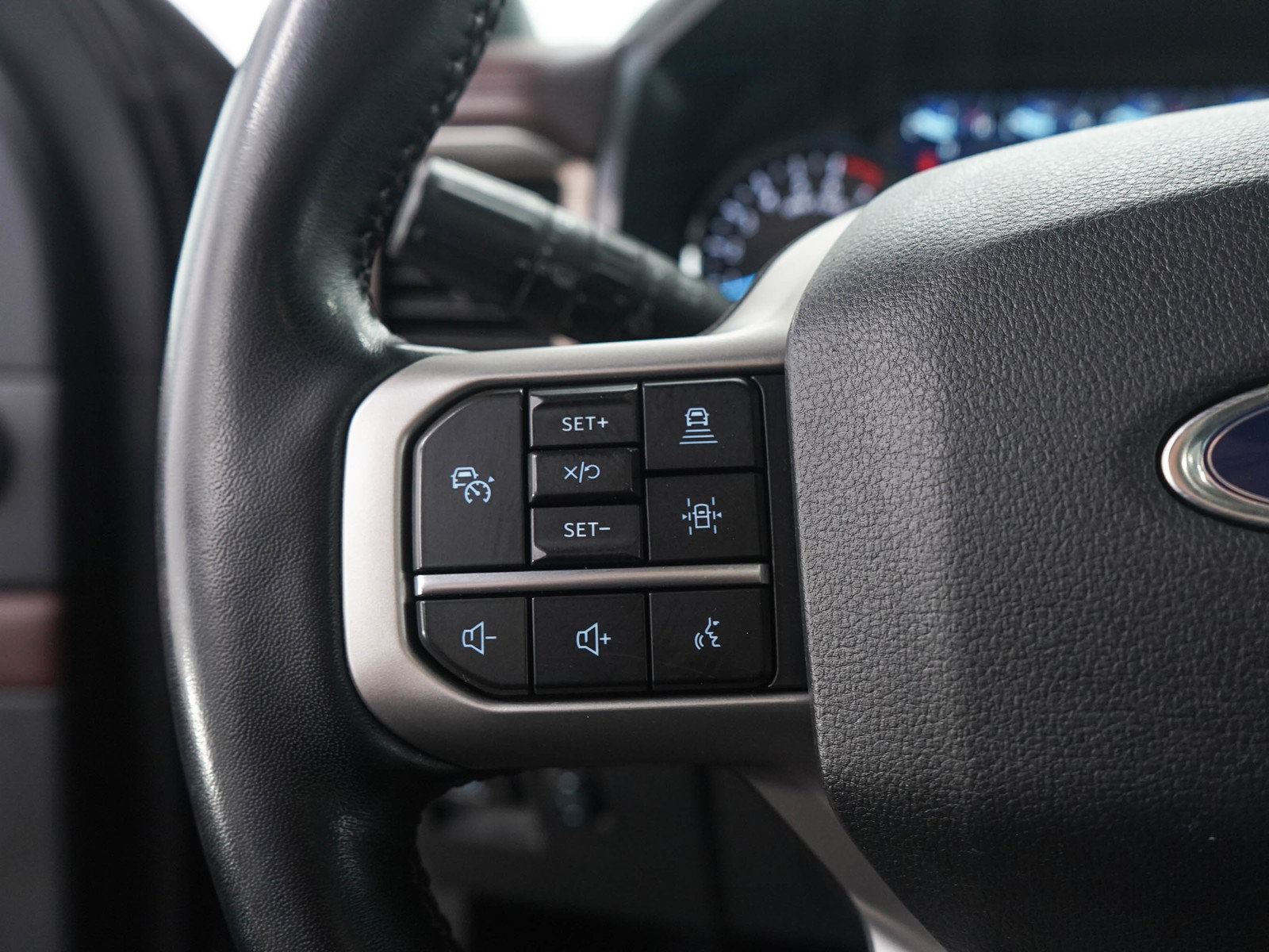 Used 2023 Ford Expedition Limited AWD/4WD image 28