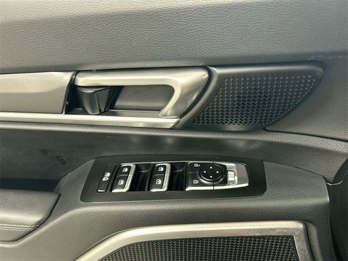 Certified 2023 Kia Telluride S w/ S Sunroof Package image 11
