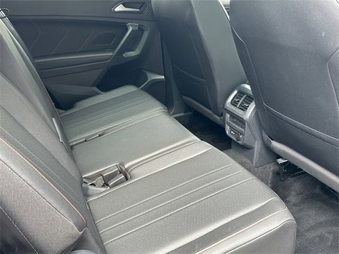 Used 2024 Volkswagen Tiguan Wolfsburg Edition image 30