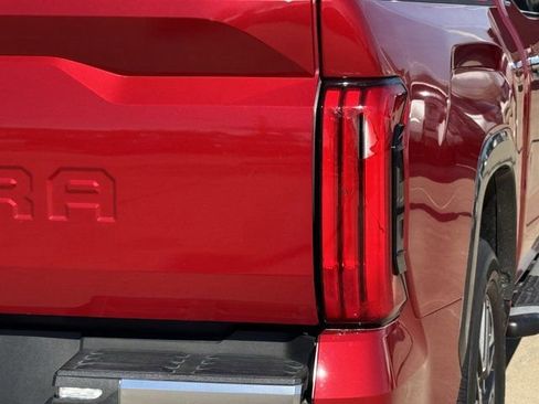 Used 2022 Toyota Tundra Limited image 7