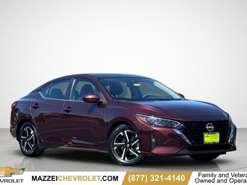 Used 2025 Nissan Sentra SV FWD image 1