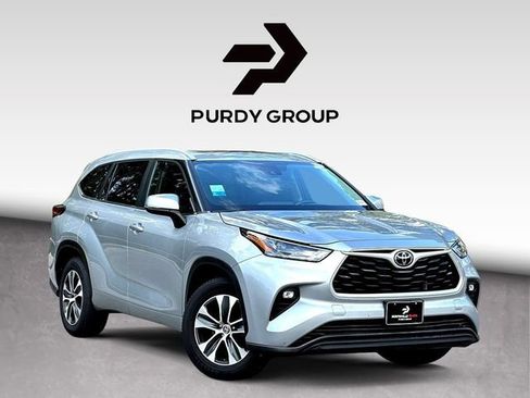 Used 2023 Toyota Highlander XLE image 1