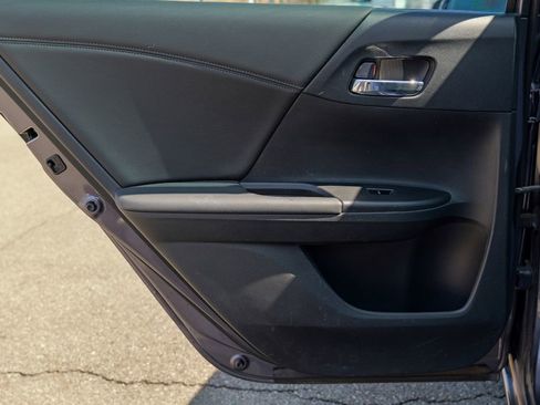 Used 2014 Honda Accord EX-L image 25
