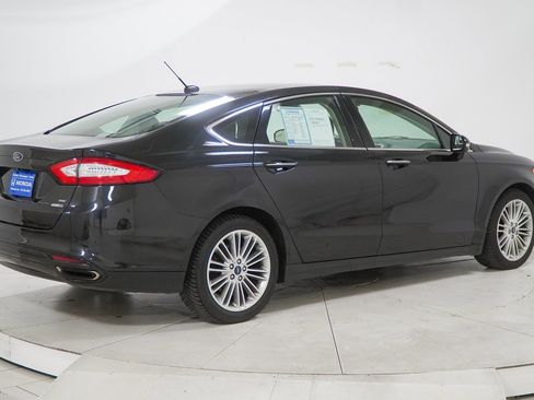 Used 2015 Ford Fusion SE w/ Equipment Group 202A image 9
