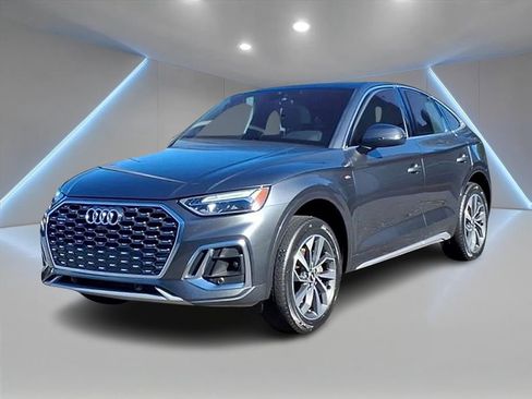 Used 2022 Audi Q5 2.0T Premium w/ Convenience Package image 1