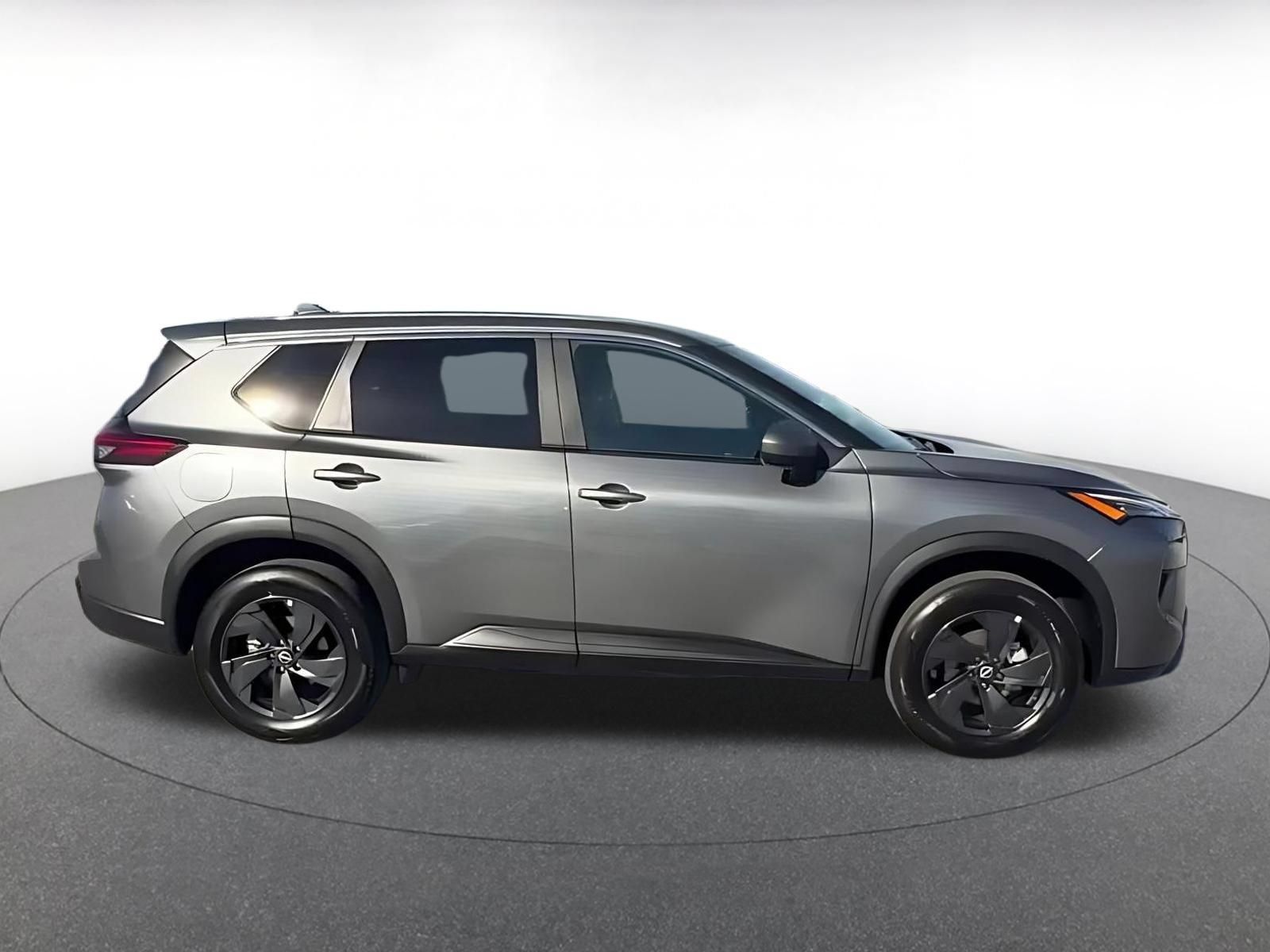 Used 2026 Nissan Rogue SV AWD/4WD image 15