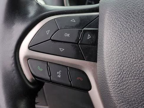 Used 2021 Jeep Grand Cherokee Laredo X AWD/4WD image 22
